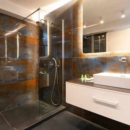 White & Black 3* Platis Gialos (Sifnos)