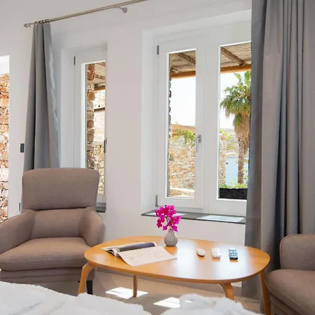 Aparthotel White & Black