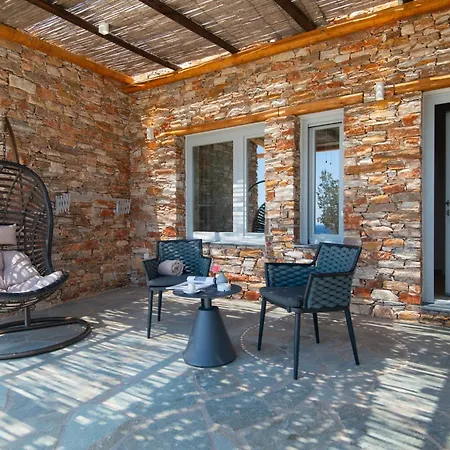 White & Black 3* Platis Gialos (Sifnos)