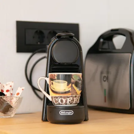 White & Black Apart Otel Platis Gialos (Sifnos)