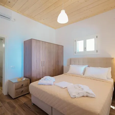 White & Black Apart Otel 3*