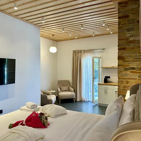 White & Black Apartahotel 3*