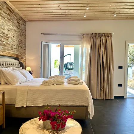 Apartahotel White & Black Platis Gialos (Sifnos)
