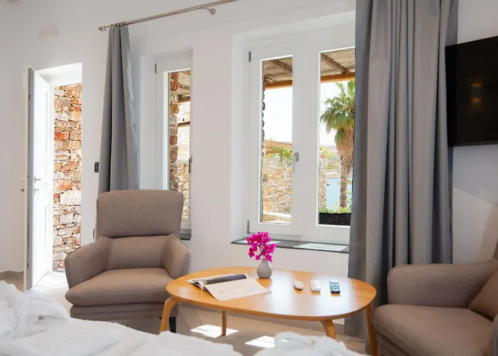 公寓式酒店 White & Black