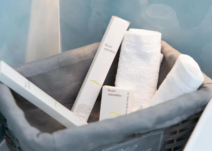 White & Black 公寓式酒店