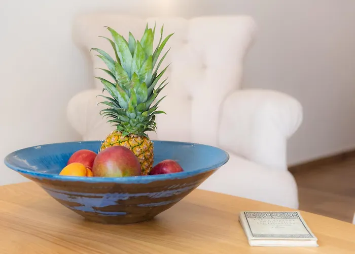 White & Black 公寓式酒店